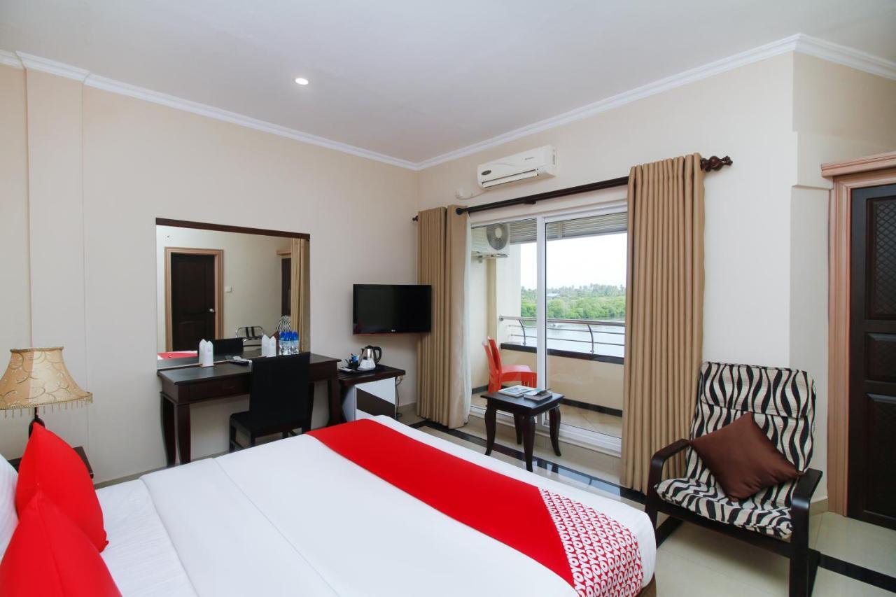 Oyo 317 Choy'S Waterfront Residence Negombo Exterior photo