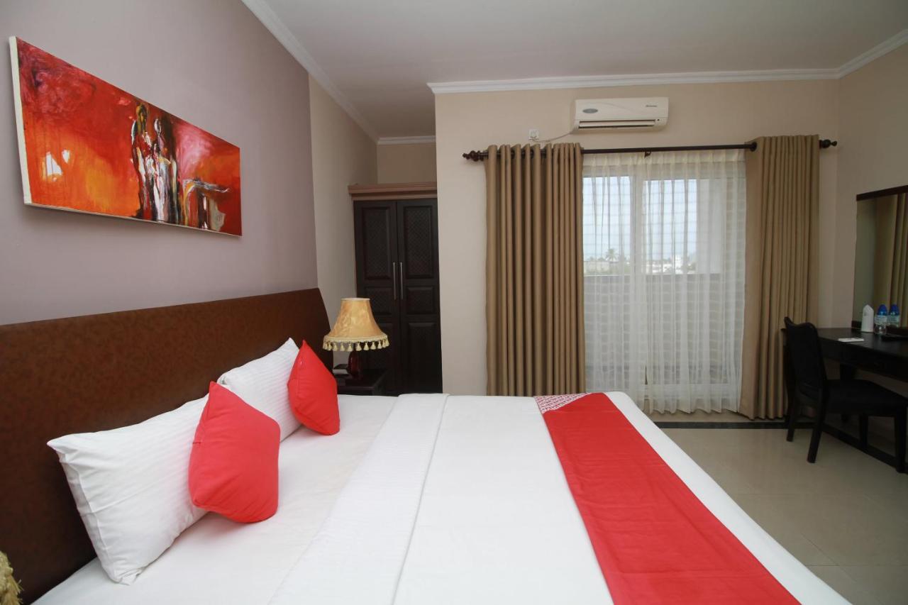 Oyo 317 Choy'S Waterfront Residence Negombo Exterior photo