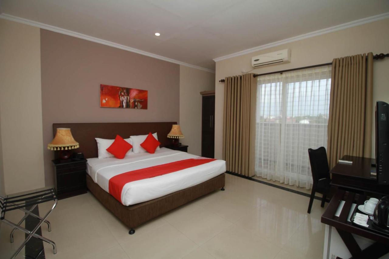 Oyo 317 Choy'S Waterfront Residence Negombo Exterior photo