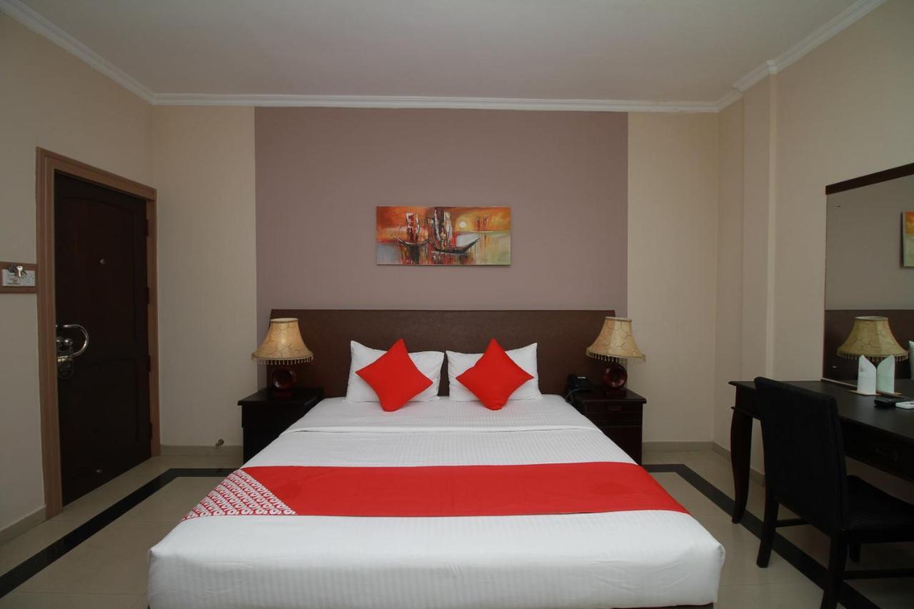 Oyo 317 Choy'S Waterfront Residence Negombo Exterior photo